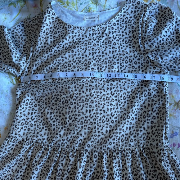 Andthewhy Leopard Print Long Sleeve Dress Size Medium - Picture 8 of 8